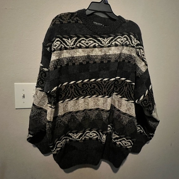 Vintage Italian Nani Bon Men’s Crewneck Black and Gray Patterned Sweater - Picture 1 of 5